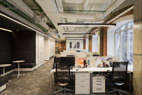 最新上海高档办公室装饰效果图