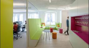 特色办公室装修实景图片