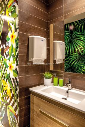 公共卫生间装修装潢效果图