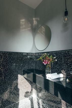 公共卫生间隔断装修效果图