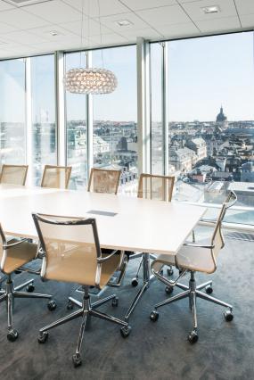 最新办公室矿棉板吊顶装饰实景图