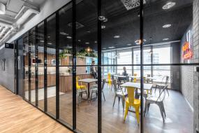 办公室走道吊顶装潢效果图