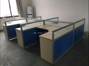屏风办公桌装修高清效果图