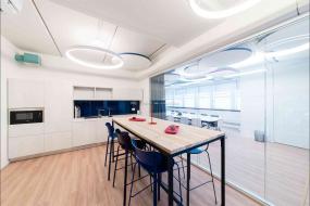 矿棉板办公室装修高清图片