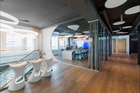 办公室成品玻璃隔断装饰效果图