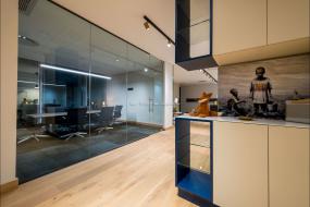 高端外贸公司办公室装修图片