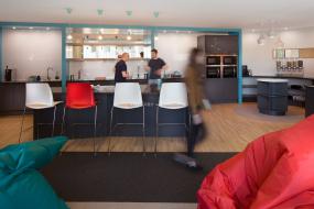 电子商务公司办公室装修效果图片