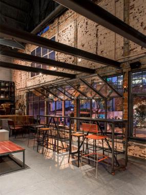 国外酒吧装修装潢效果图