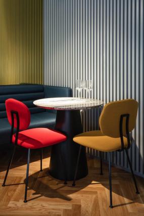 最新国外酒吧装饰效果图