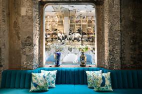 欧美风格酒吧设计效果图