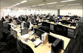 日本办公室装修装潢效果图