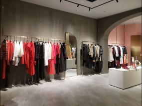 特色服装店装修高清效果图