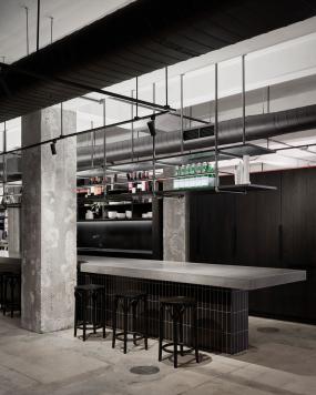 欧美风格办公室装潢效果图