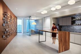 现代个性办公室装修实景图片