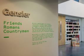 简单个性办公室设计装饰图