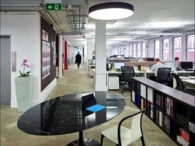 高端网络培训公司装修图片