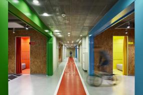 高端总部办公室装修图片