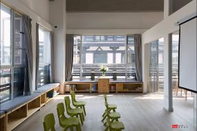 最新婚纱摄影工作室装饰实景图