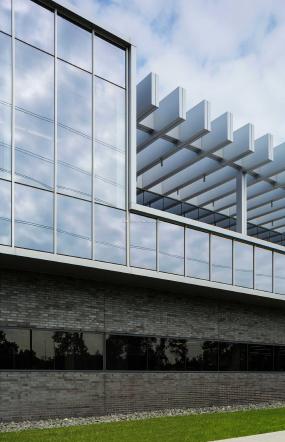 浦东办公室装修效果图片