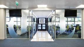 机电办公室装潢效果图