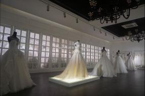 婚纱店装饰设计效果图