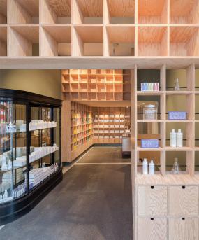 化妆品店装修效果图片