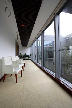 青浦办公室装潢效果图