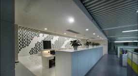 小公司办公室装潢效果图