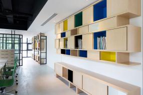 开敞式办公室设计效果图