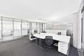 黑白风格办公室设计装饰图片