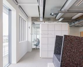 现代高档风格办公室装修效果图