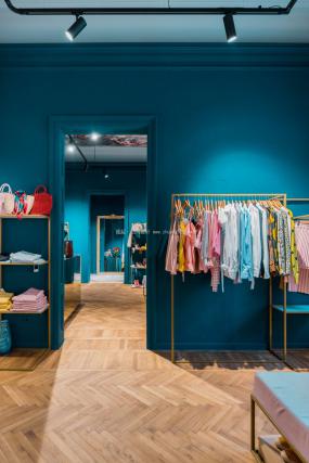 最新简约风格服装店效果图