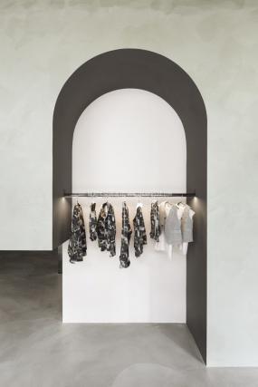 简约风格服装店设计效果图