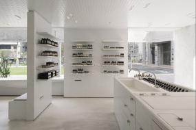 简约风格专卖店设计装饰图片