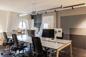 简约创意风格办公室设计装饰图片