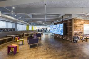 高档风格办公室装修图片