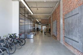 高档风格办公室装修图片