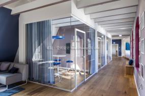 高档大气办公室装修设计效果图片