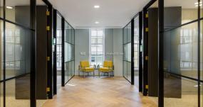 工业创意风格办公室设计装饰效果图