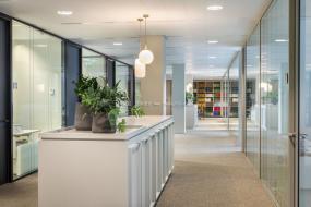 40平米办公室装修实物图片