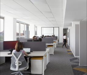 高档办公室装修图片