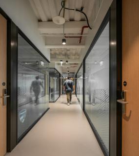 办公室室内设计装修效果图欣赏