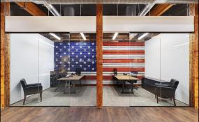 大综合办公室吊顶装修效果图