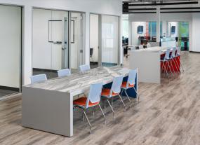 现代小办公室集成吊顶设计装修图片