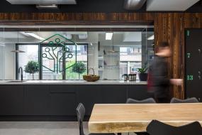 办公室现代风格吊顶装修效果图