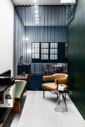 2018最新办公室室内吊顶装修效果图片