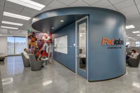 2015办公室吊顶装修设计效果图片欣赏