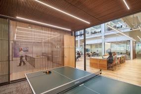 最新小办公室简约吊灯装修效果图片