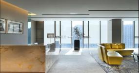 现代设计风格大办公室装修吊顶图片