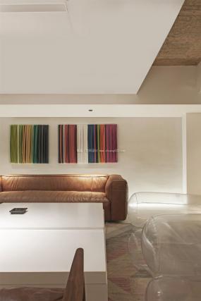 60平米写字间办公室文件柜摆放装修效果图